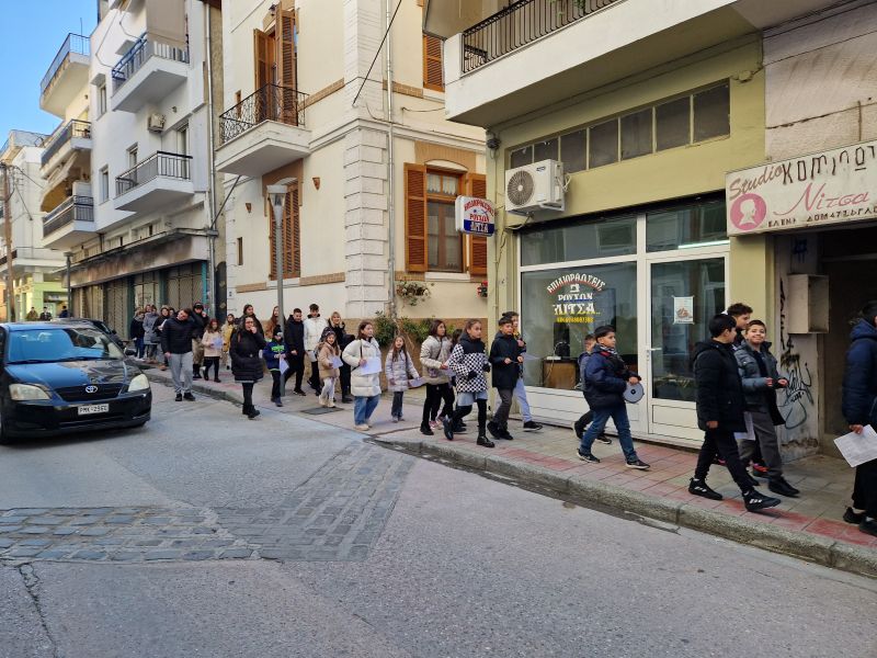 Τα Κάλαντα άκουσε ο Μητροπολίτης Δράμας.